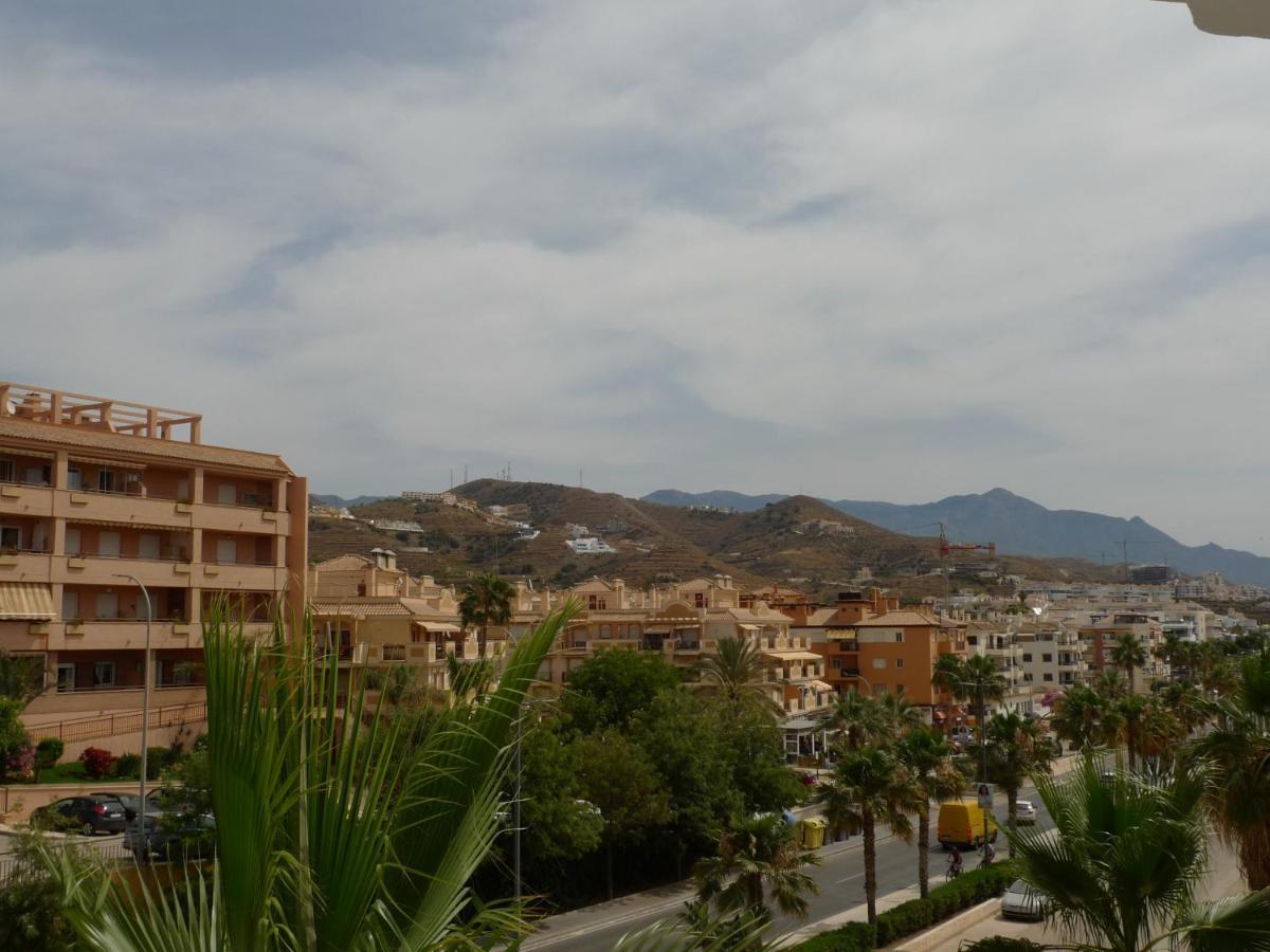 Torrox Costa Beachfront Apartment Luaran gambar