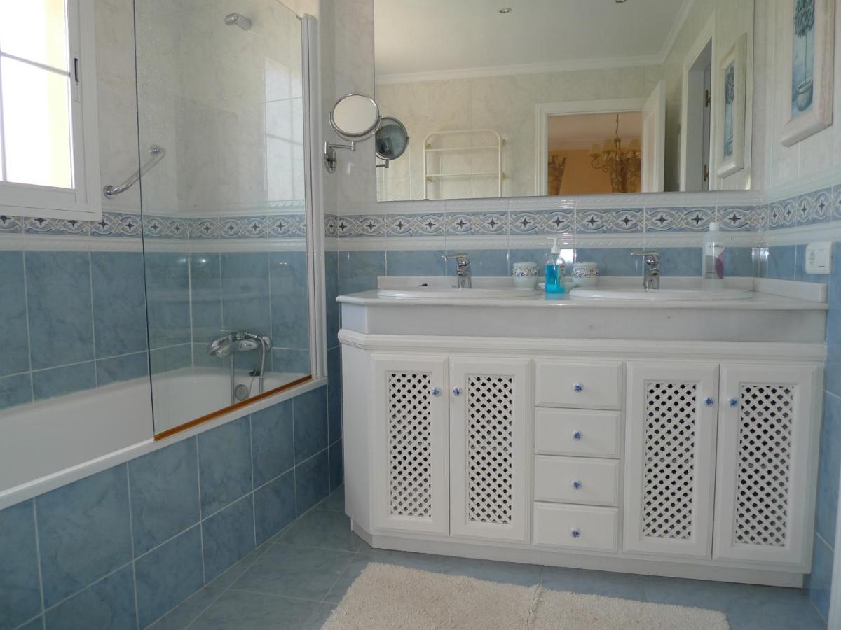 Torrox Costa Beachfront Apartment Luaran gambar