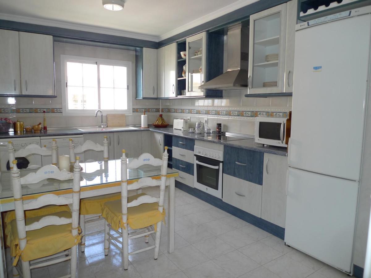 Torrox Costa Beachfront Apartment Luaran gambar