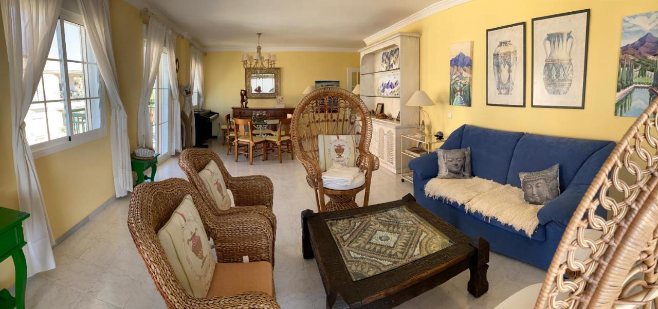 Torrox Costa Beachfront Apartment Luaran gambar