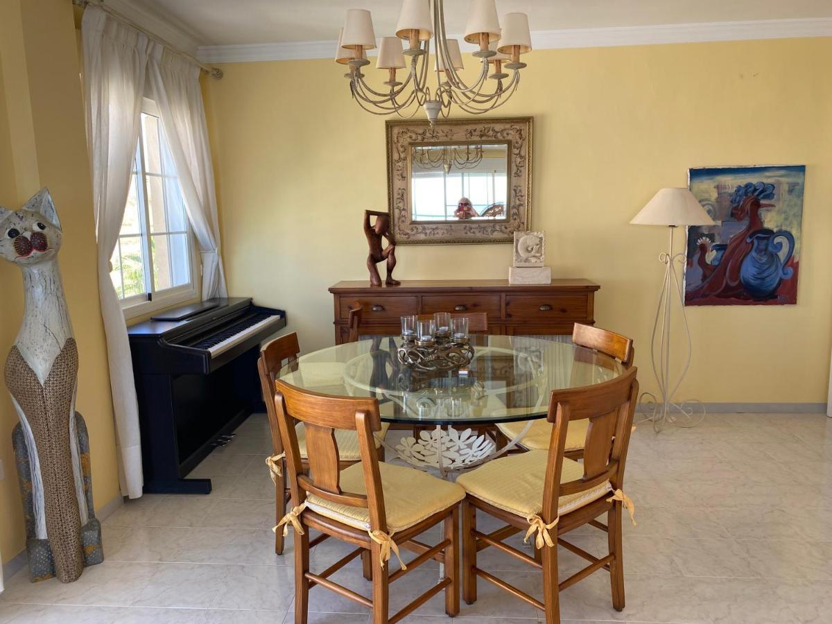 Torrox Costa Beachfront Apartment Luaran gambar